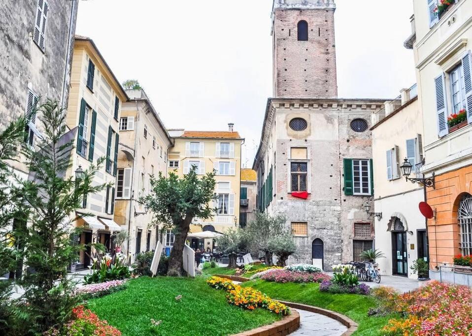 Ampio Appartamento Per 9 Persone A Pochi Passi Dal Mare Albenga Exterior foto